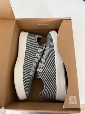 Allbirds Deep Navy and White Striped Women's Sneakers (Cruiser Canvas)